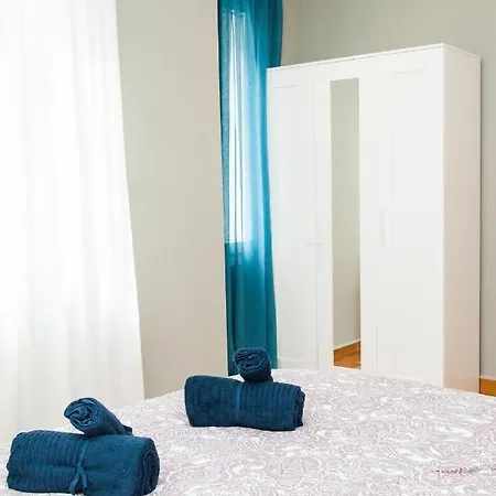 Elegant & Spacious In Heart Of Kolonaki!