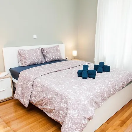 Elegant & Spacious In Heart Of Kolonaki! Athens