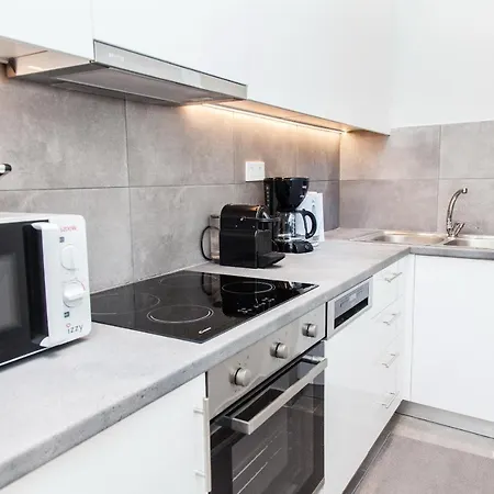 Elegant & Spacious In Heart Of Kolonaki! *