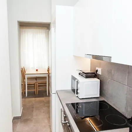 Apartment Elegant & Spacious In Heart Of Kolonaki! Athens