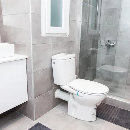 Apartment Elegant & Spacious In Heart Of Kolonaki! *